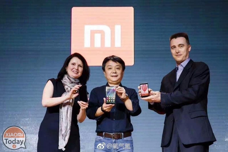 xiaomi-russia-ufficiale-conferenza-mi mix-redmi 4x-mi tv