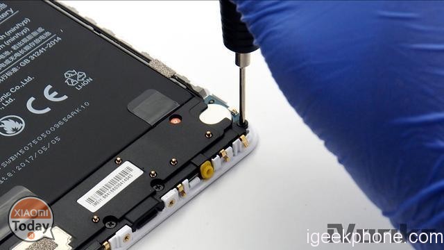 Xiaomi-Mi-max-2-unboxing-teardown