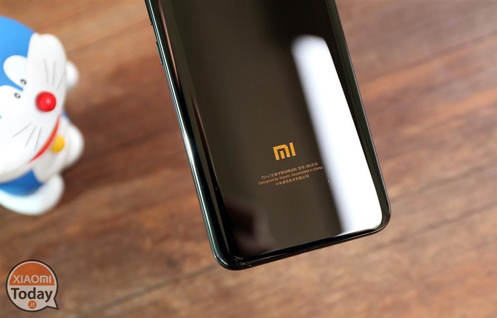 Xiaomi-mi6-голубые просроченных проблемы-она-июне