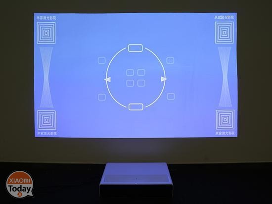 Xiaomi-MI-Laser-Projektor-2