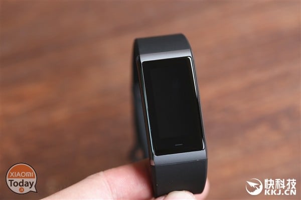 AmazFit-slimband-12