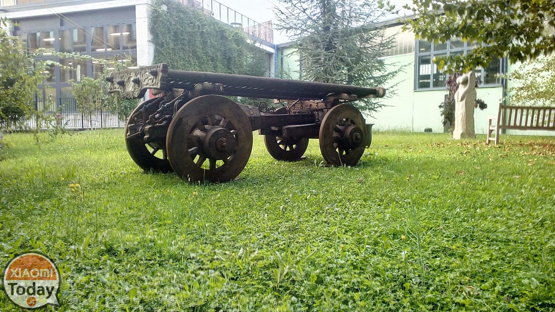 HDR-1