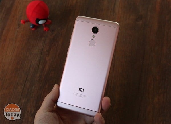 Xiaomi Redmi 5: primo unboxing