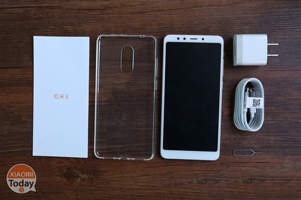 Xiaomi Redmi 5: primo unboxing