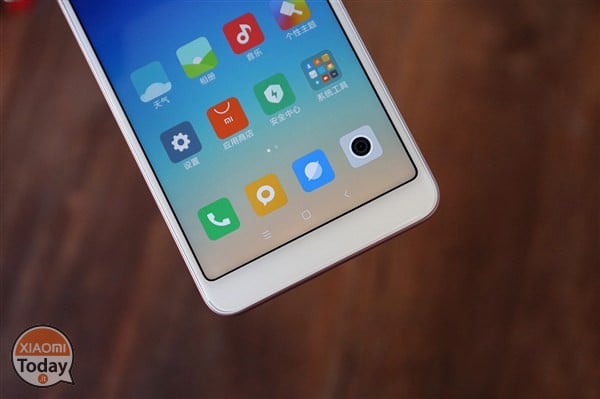 Xiaomi Redmi 5: primo unboxing