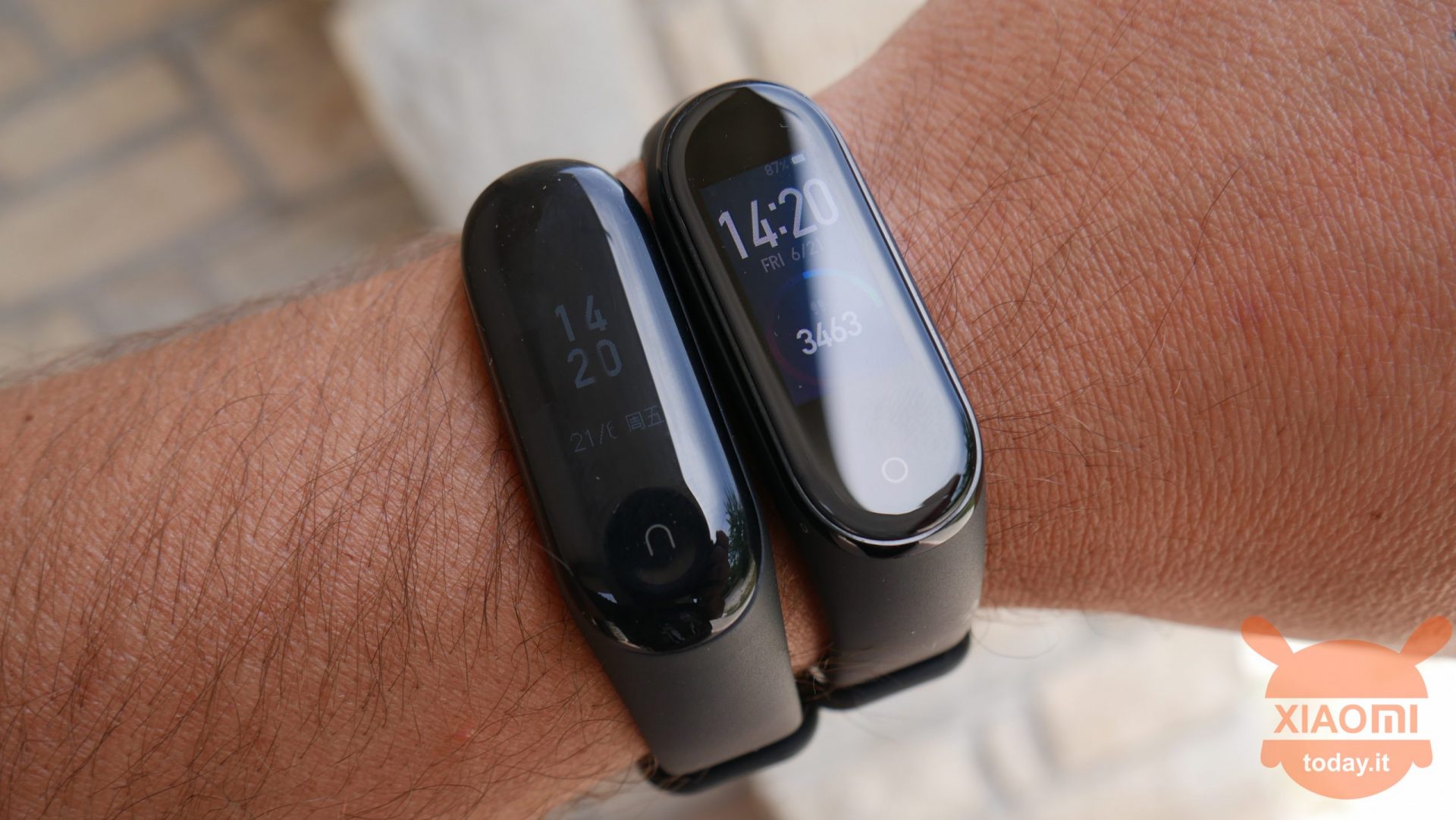 Xiaomi Mi band 4을 (를) 검토하십시오.