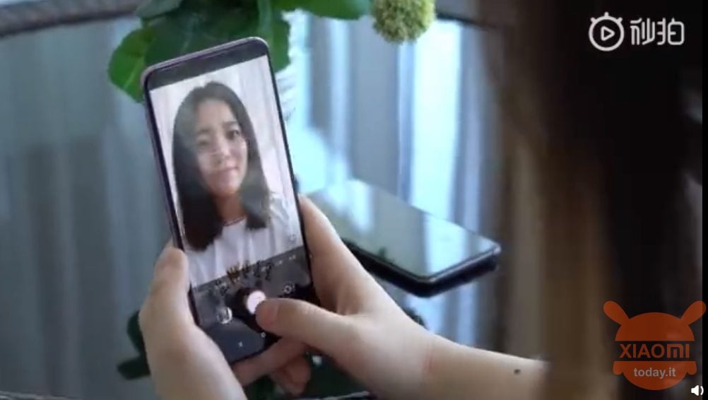 Xiaomi fotocamera sotto lo schermo under display camera