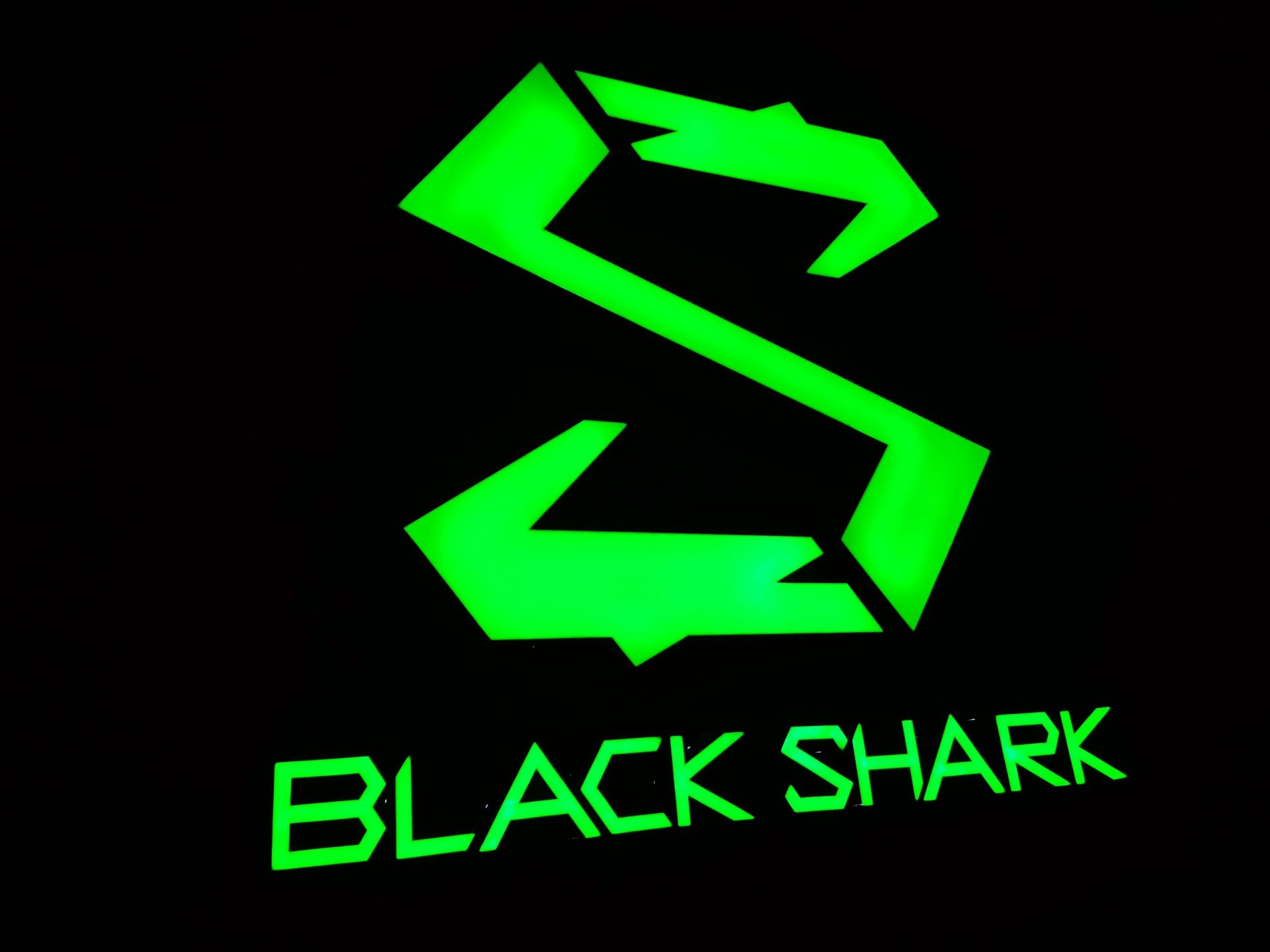 Xiaomi Black Shark logo Xiaomi Black Shark 4