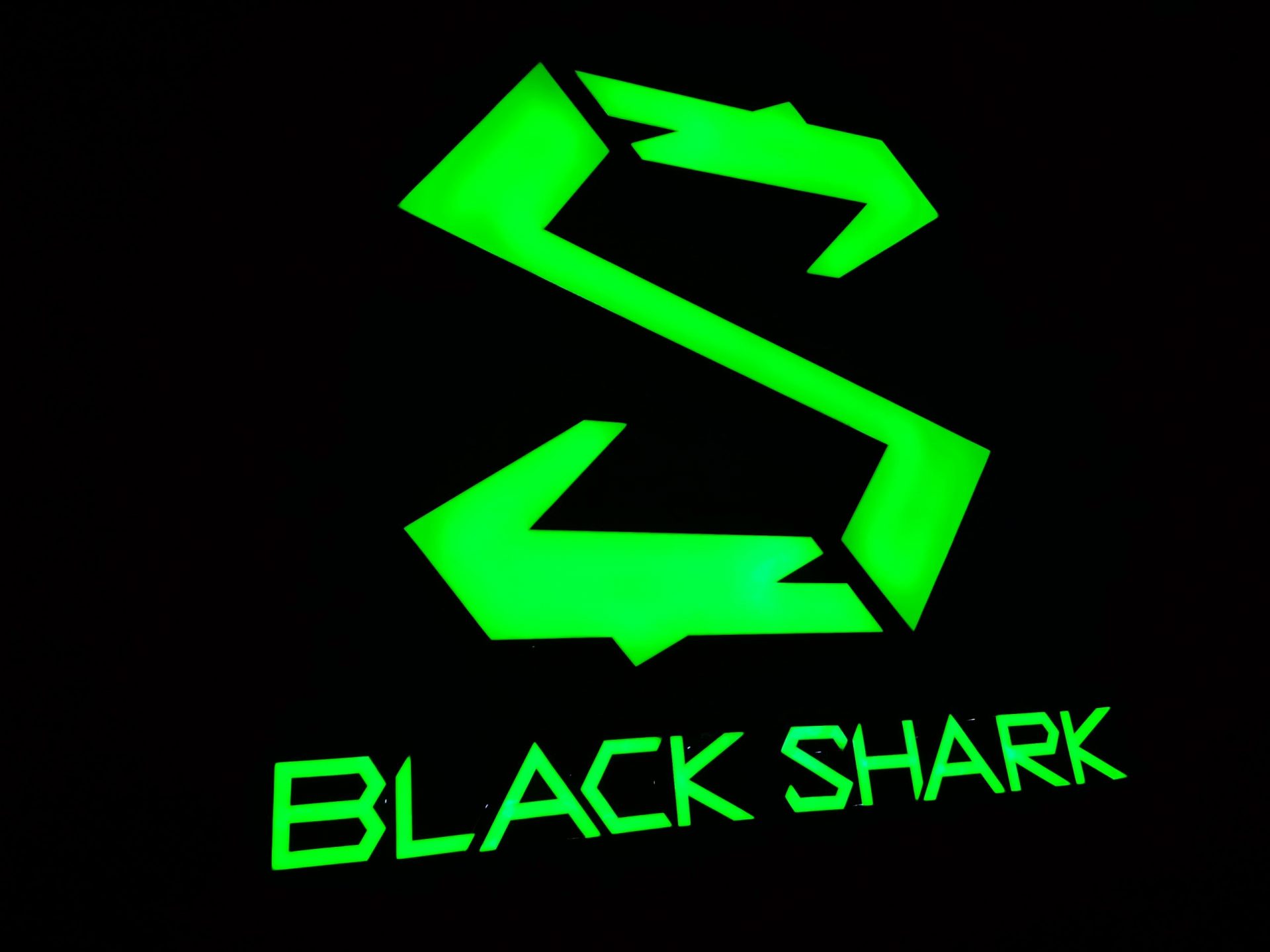 Xiaomi Black Shark का लोगो