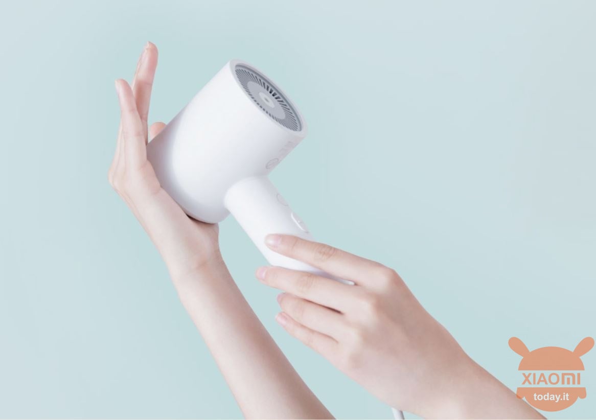 Xiaomi Mijia Hair Dryer H300: il nuovo asciugacapelli ionico con controllo  intelligente della temperatura