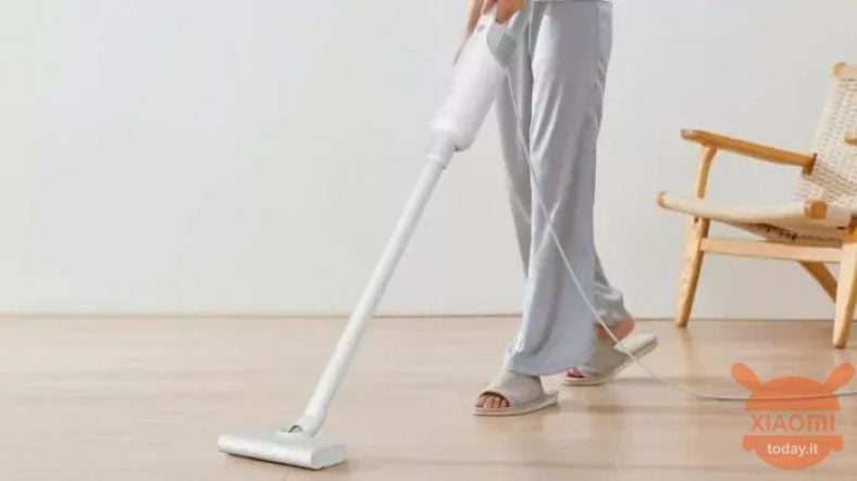 Aspirateur Robot Laveur Connecté - Doh145 Wash'up - 1000 Pa - 70 Min - 2 Réservoirs - Noir à Prix