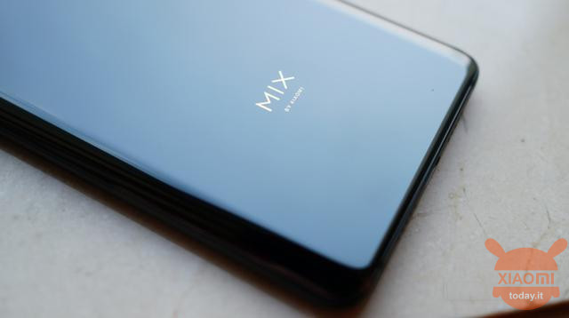 Xiaomi Mi MIX 4, MIUI 13 og Mi Note 11 er allerede på den offisielle nettsiden