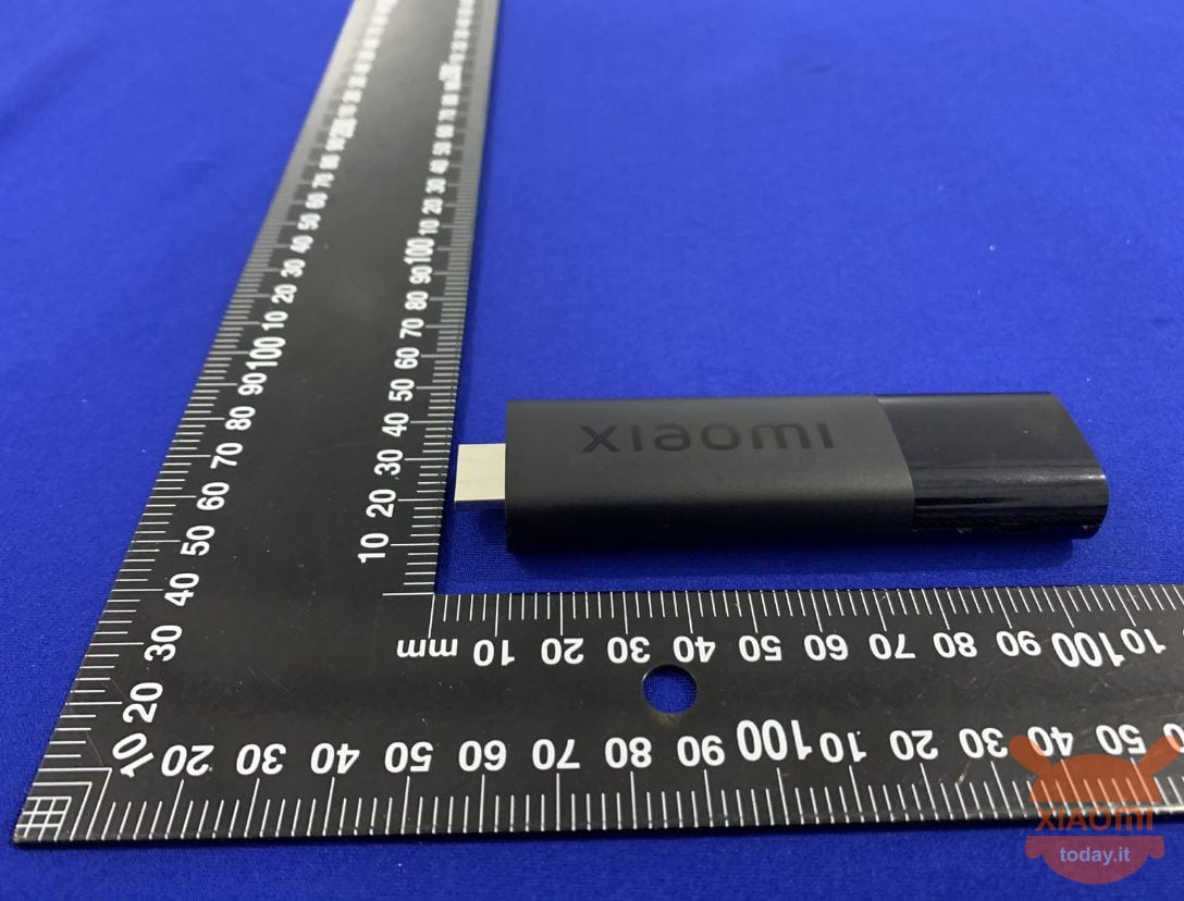 xiaomi mi tv stick 2021: foto e specifiche complete