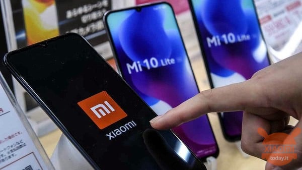 xiaomi dimezza fornitura smartphone in russia