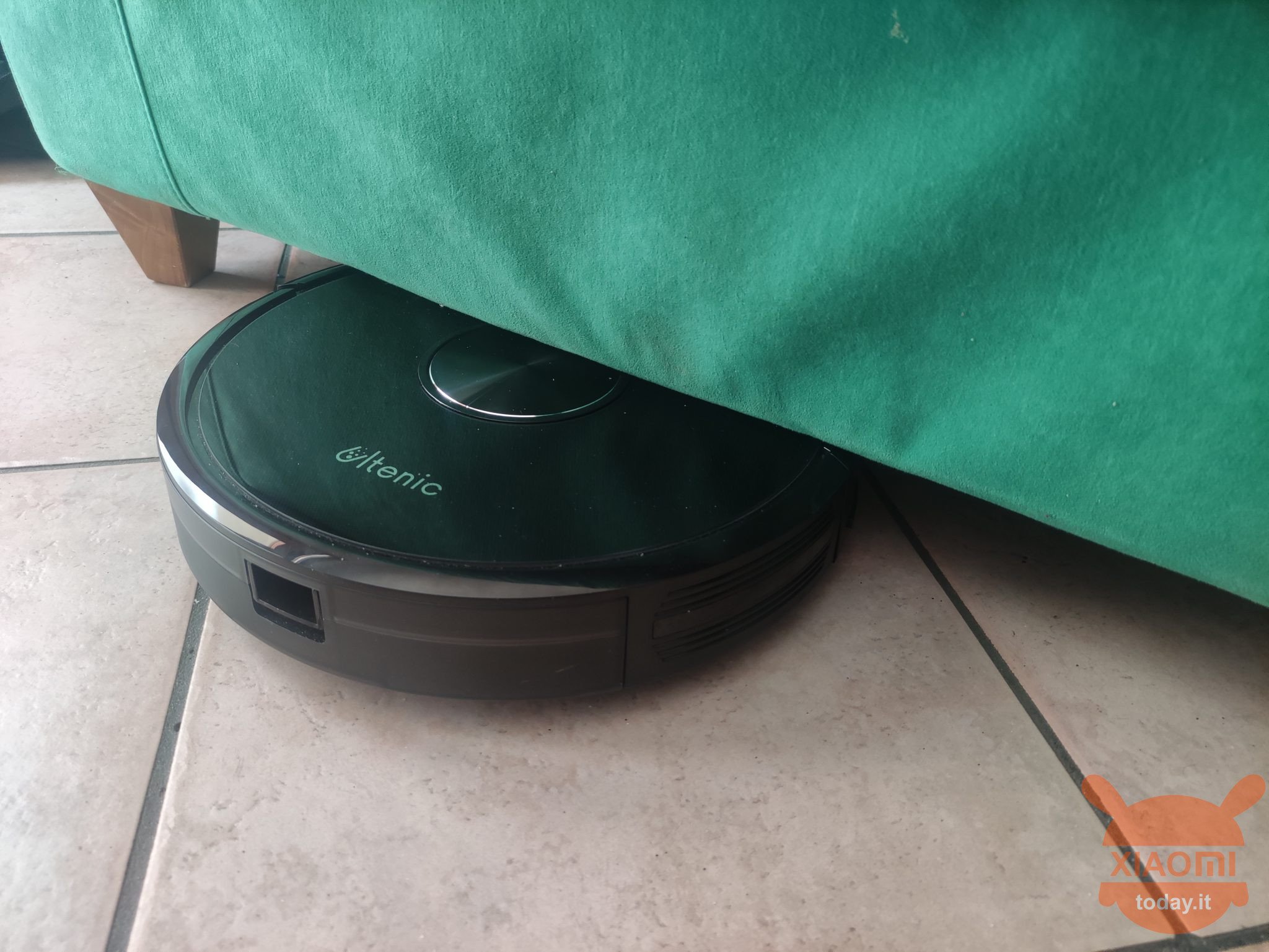 Ultenic D5s Pro under the sofa