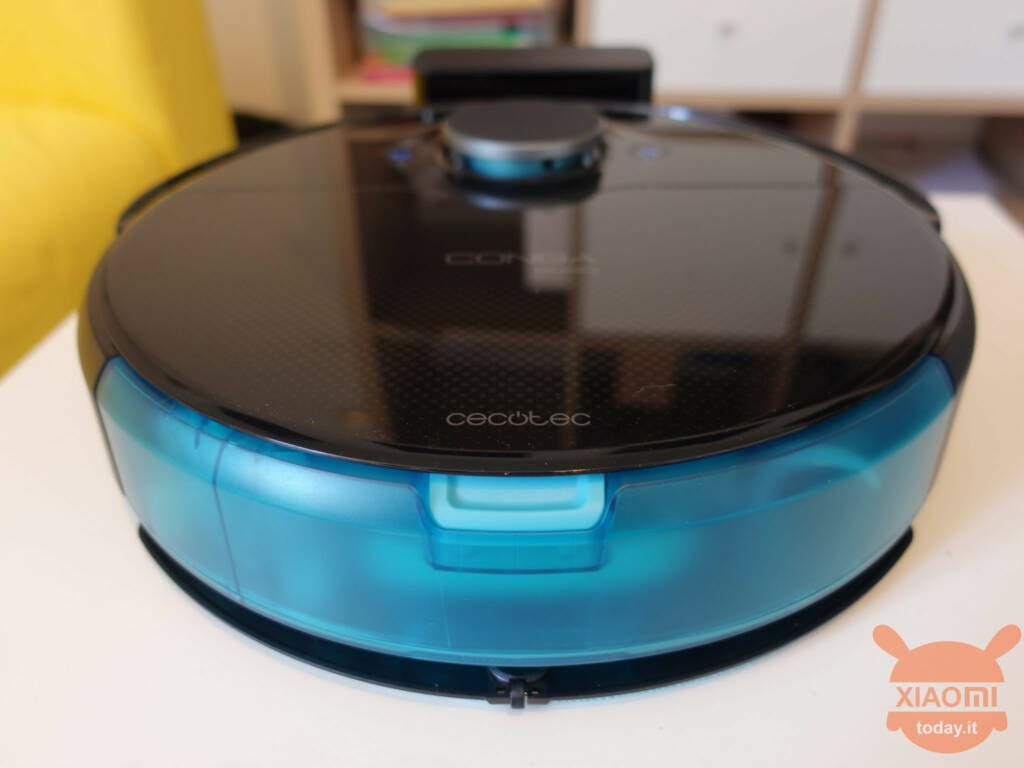 Cecotec 9090 AI watertenk