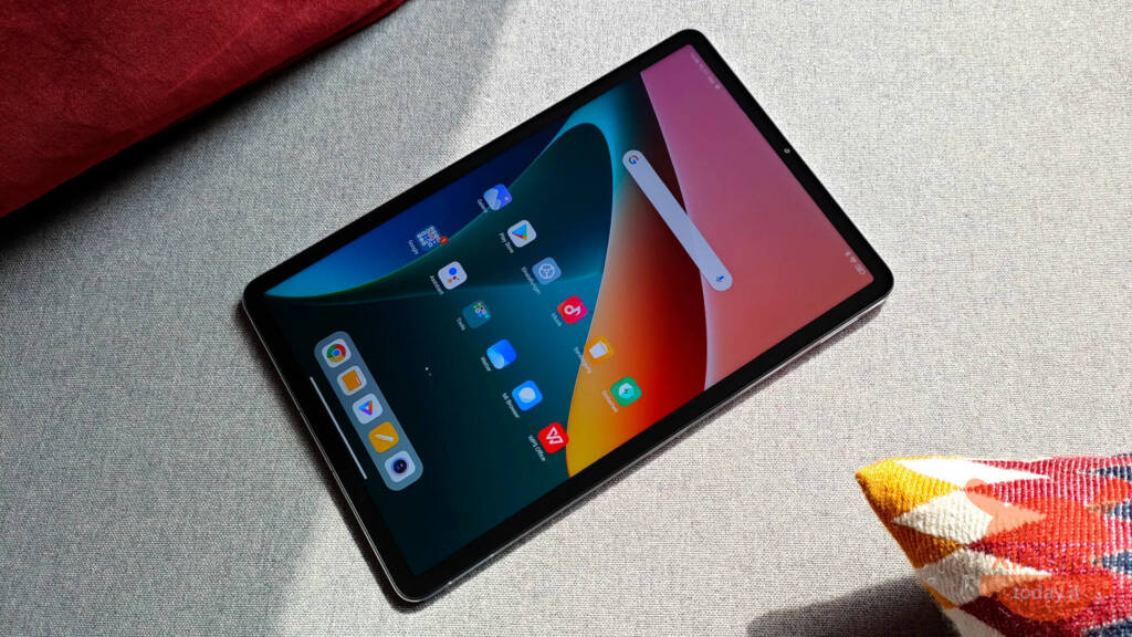  A Xiaomi Pad 6S Pro 12.4 tablet is shown lying on a couch.