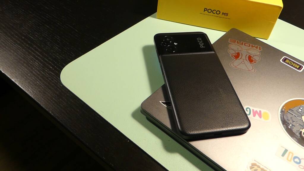 Xiaomi POCO M5 rear