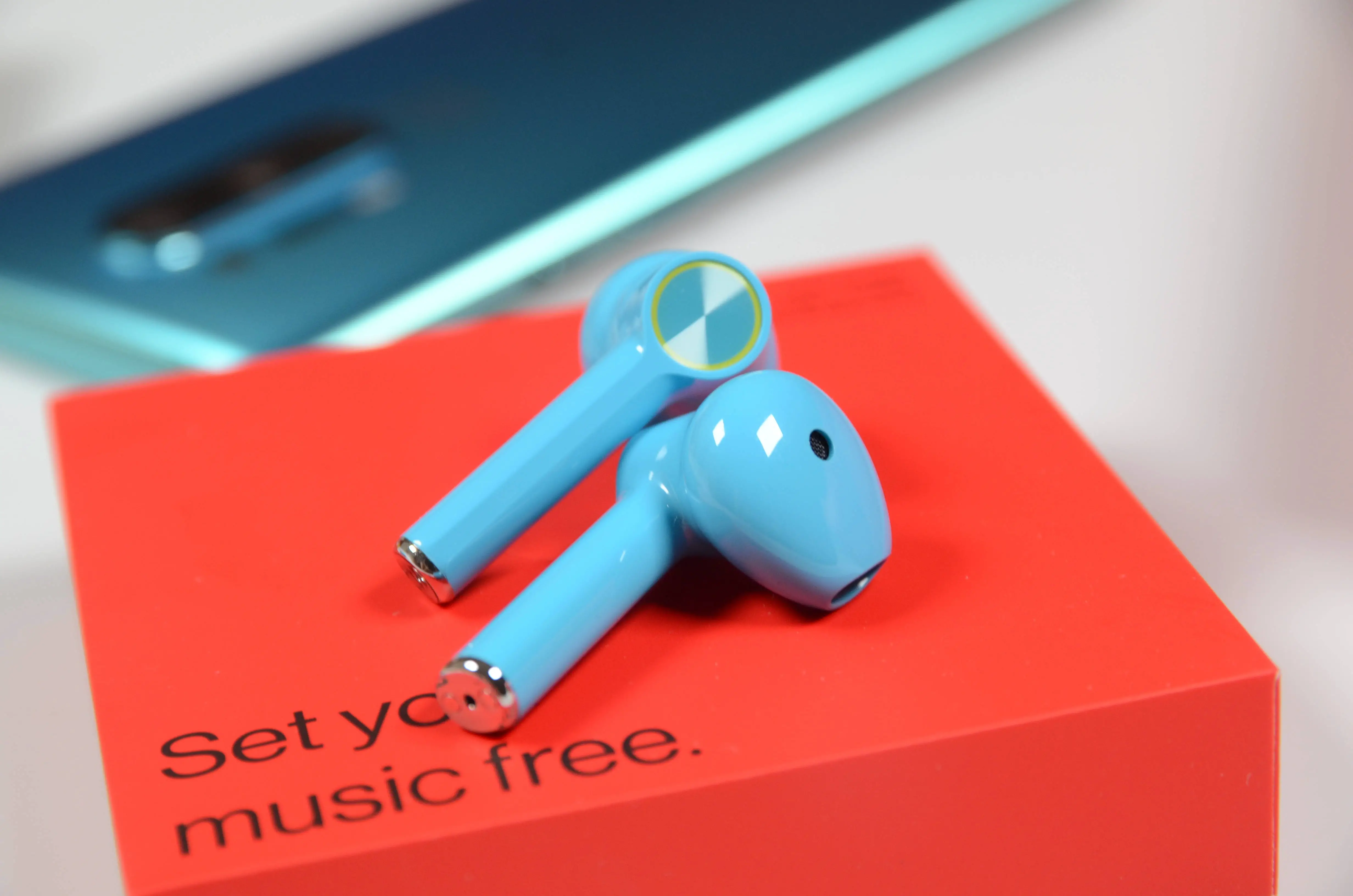 apple airpods contraffatte sono in realtà oneplus buds