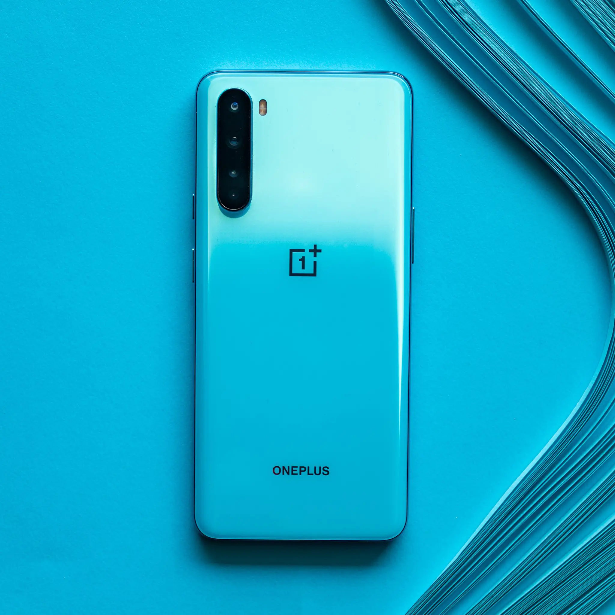 Snapdragon 690付きのoneplus nord