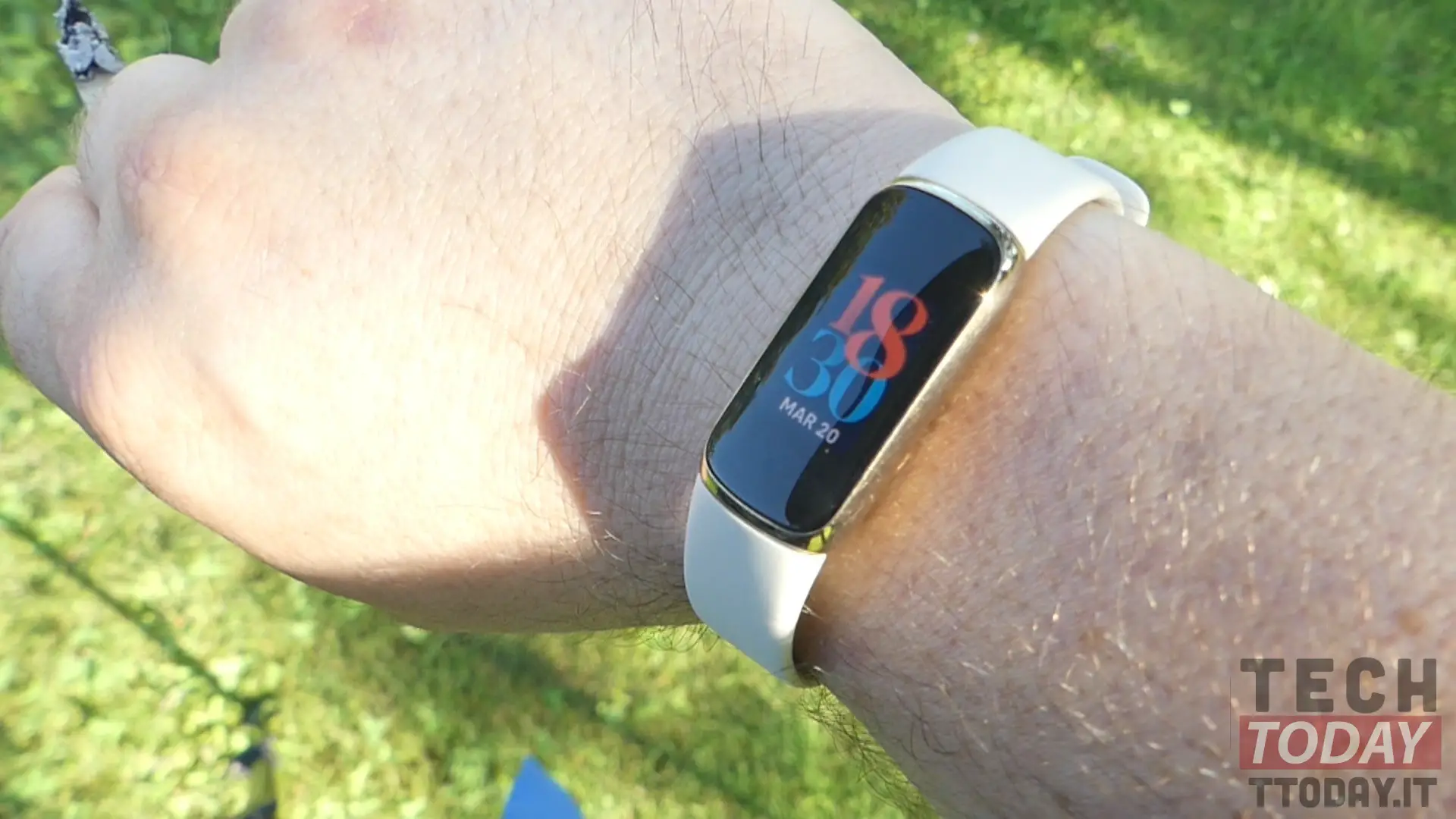 Reseña: Fitbit Luxe, el smartwatch que combina lujo con ejercicio