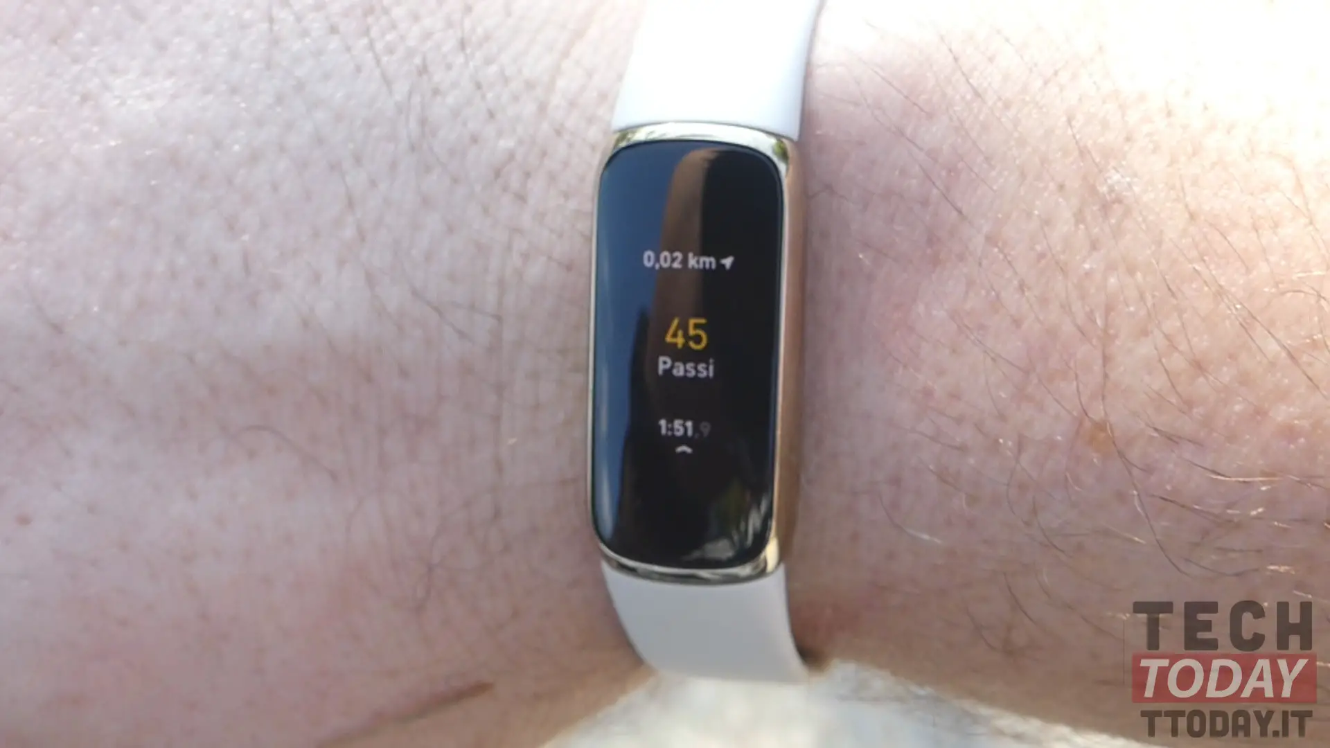 Reseña: Fitbit Luxe, el smartwatch que combina lujo con ejercicio