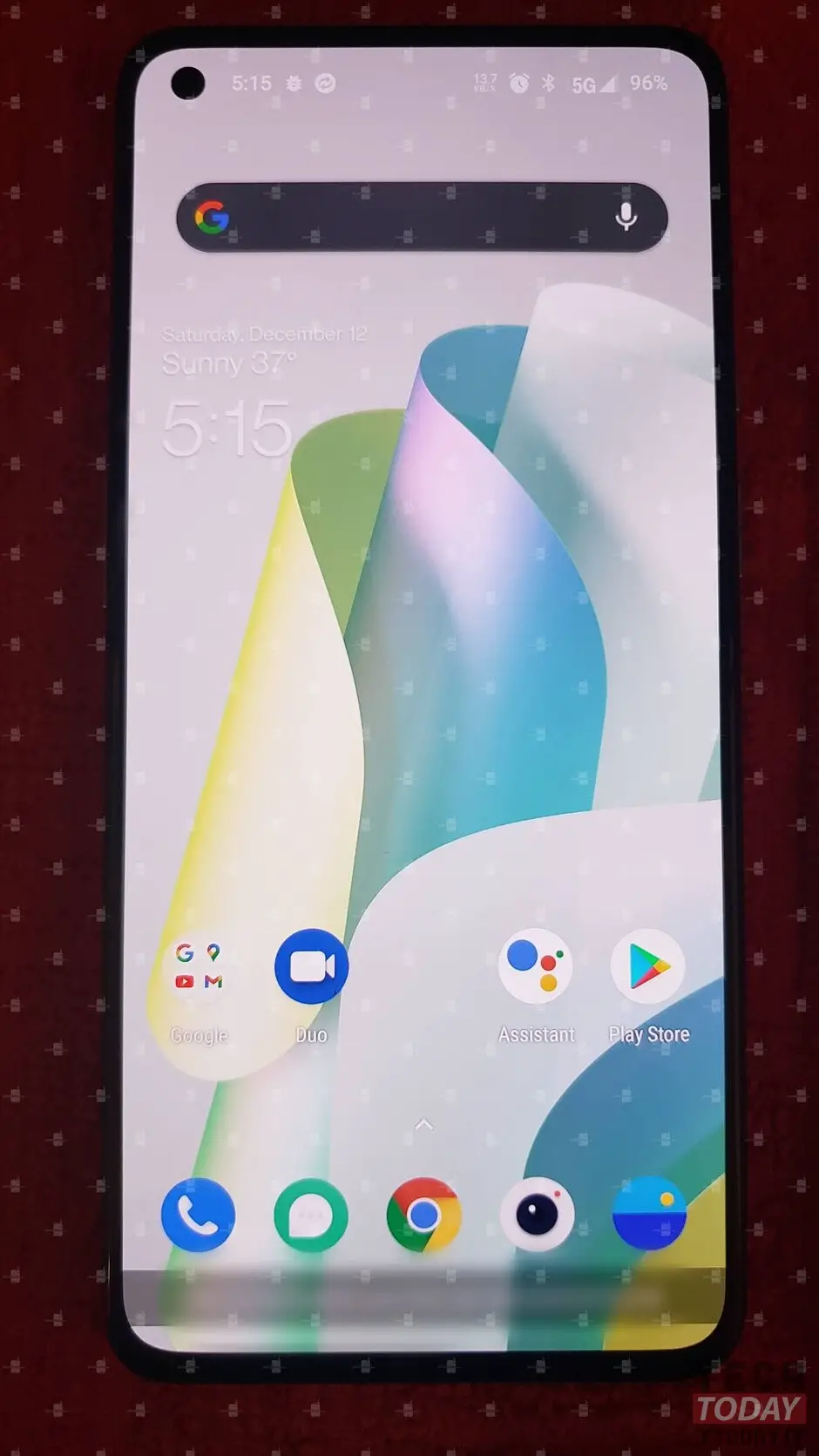 display piatto oneplus 9 foto reali