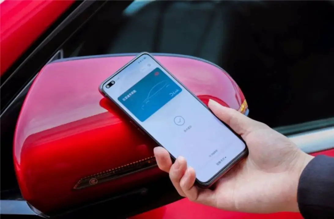 realme nfc automobili