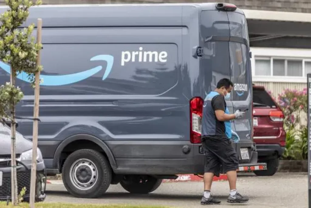 amazon prime increases the price of subscriptions italy