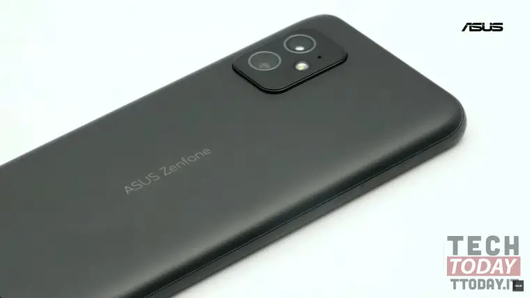 asus zenfone 8 ufficiale