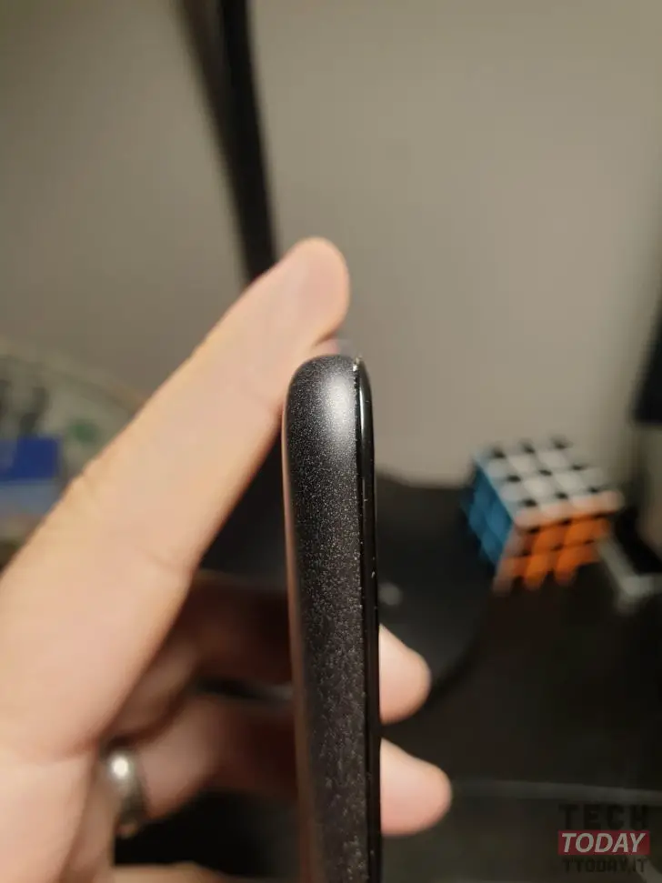Der Körper von Google Pixel 5 löst sich vom Bildschirm