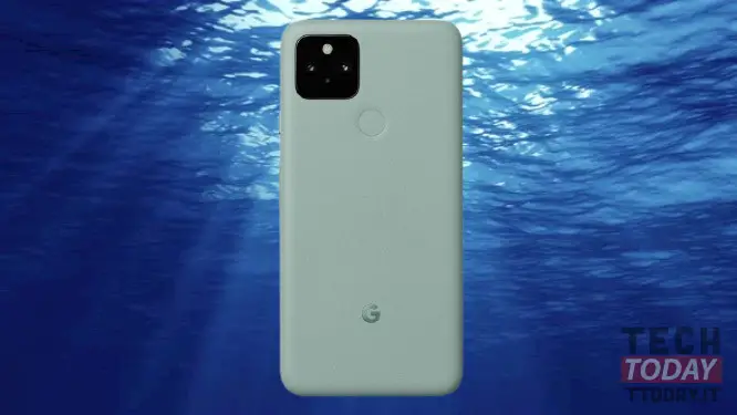 google pixel 5 sous l'eau