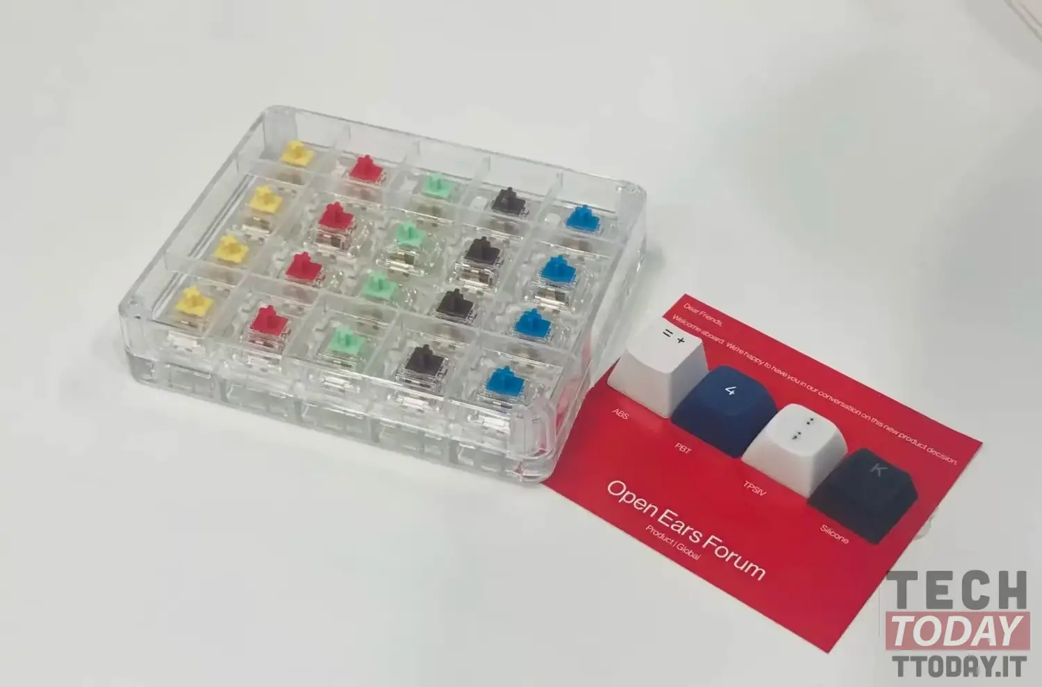 oneplus meganiese sleutelbord