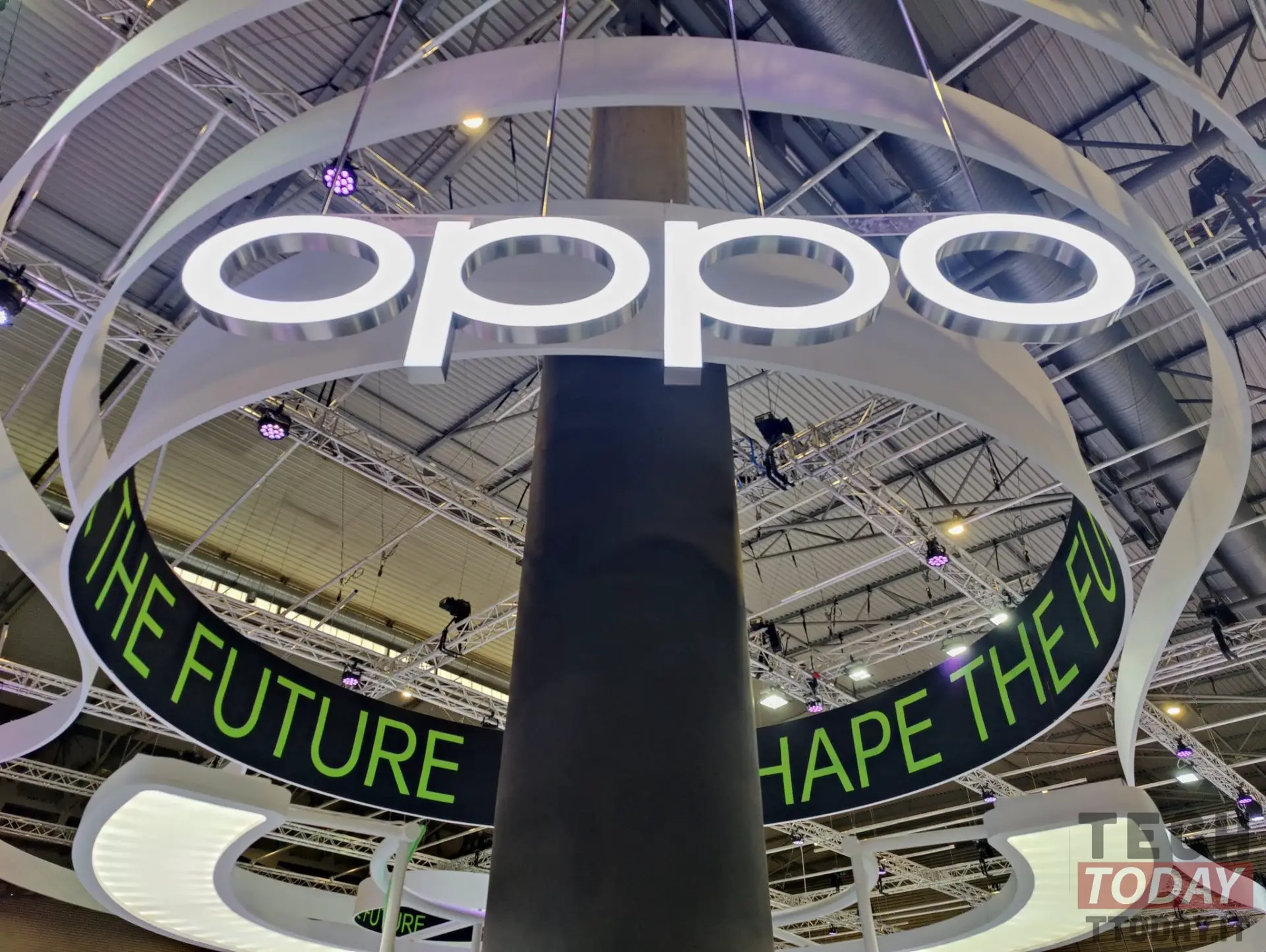 oppo introduceert 150w opladen en oneindige batterij