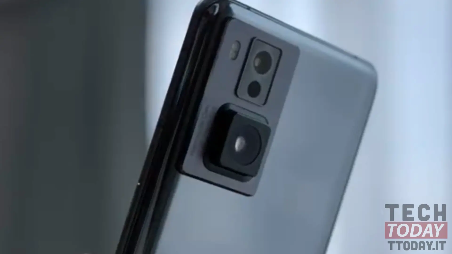 oppo presenteert een smartphone met een intrekbare camera