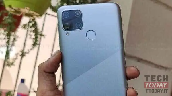 realme c15s