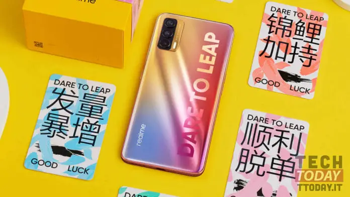 realme v15