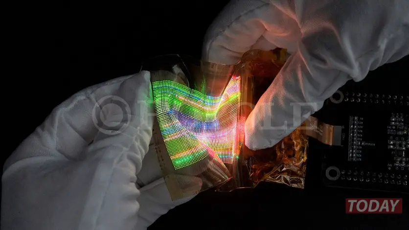 flexible micro-led by royole
