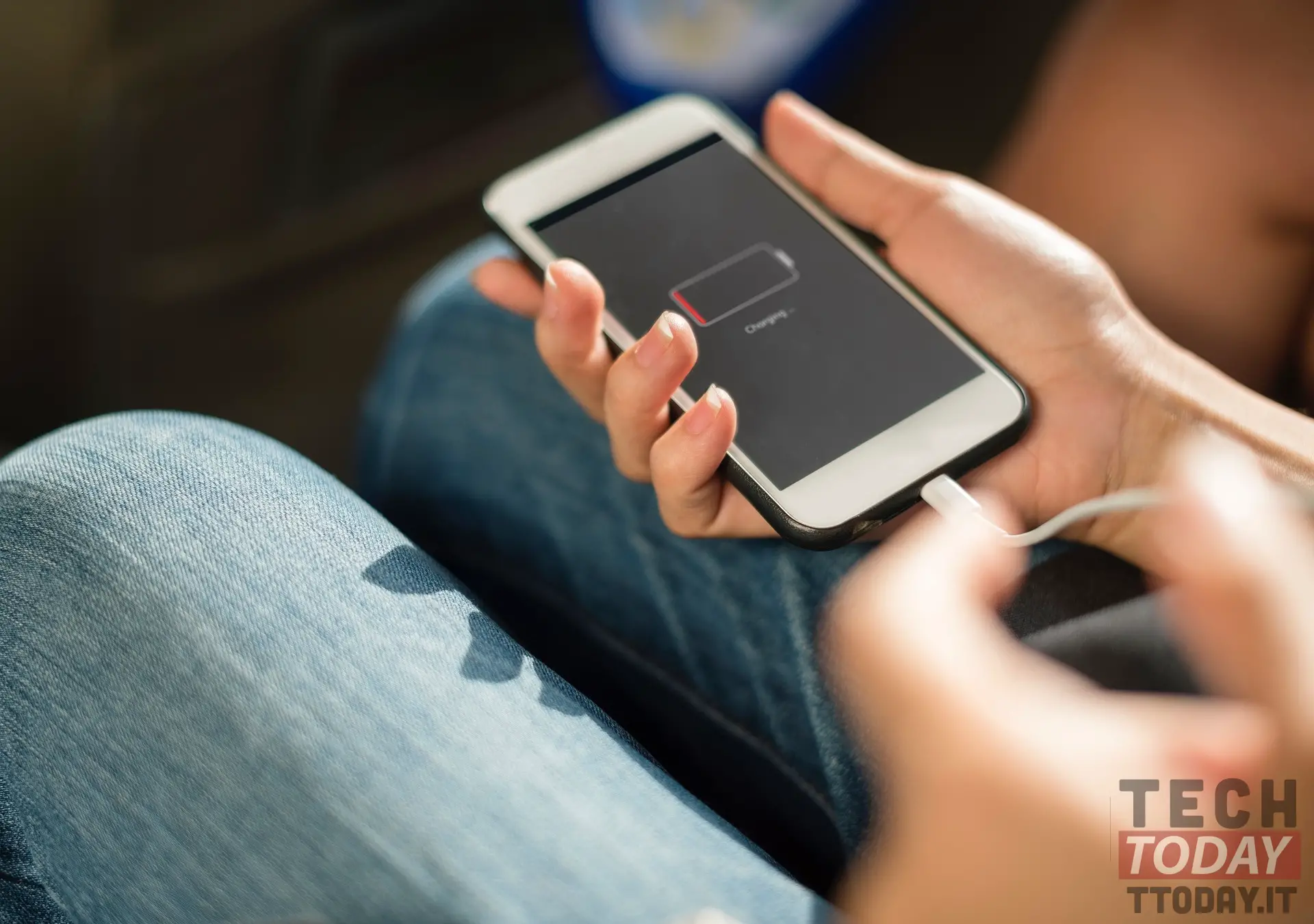 New material allows you to recharge your smartphone 10 times faster