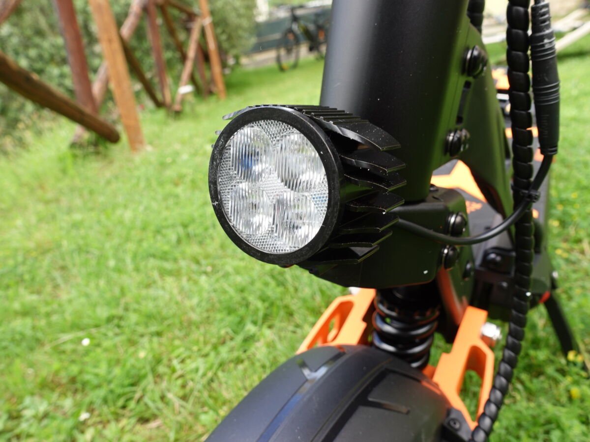 KuKirin G2 Max faro led