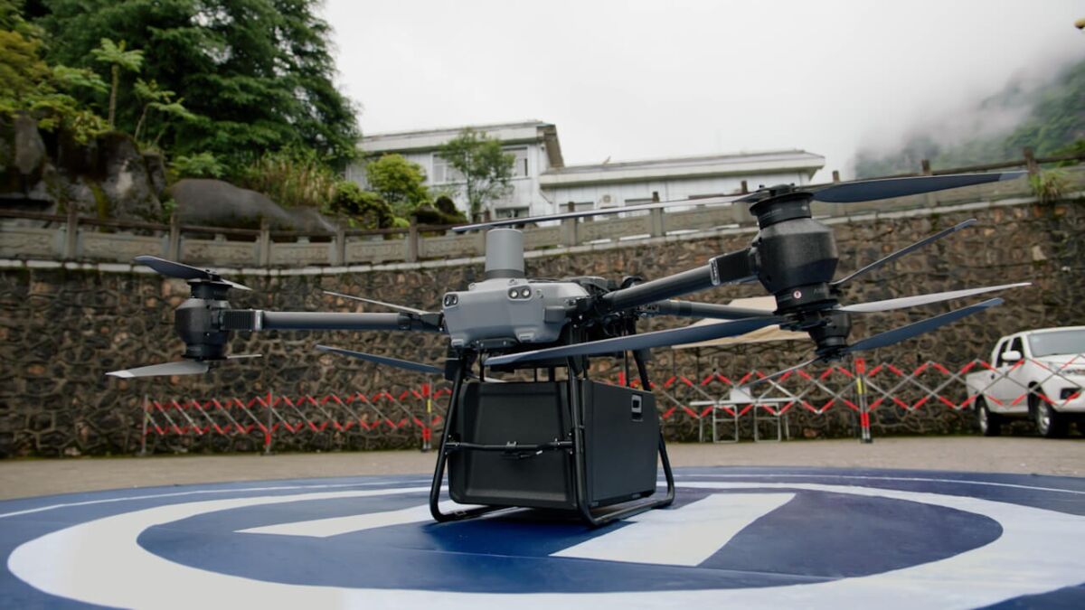 DJI FlyCart 30 drone consegne