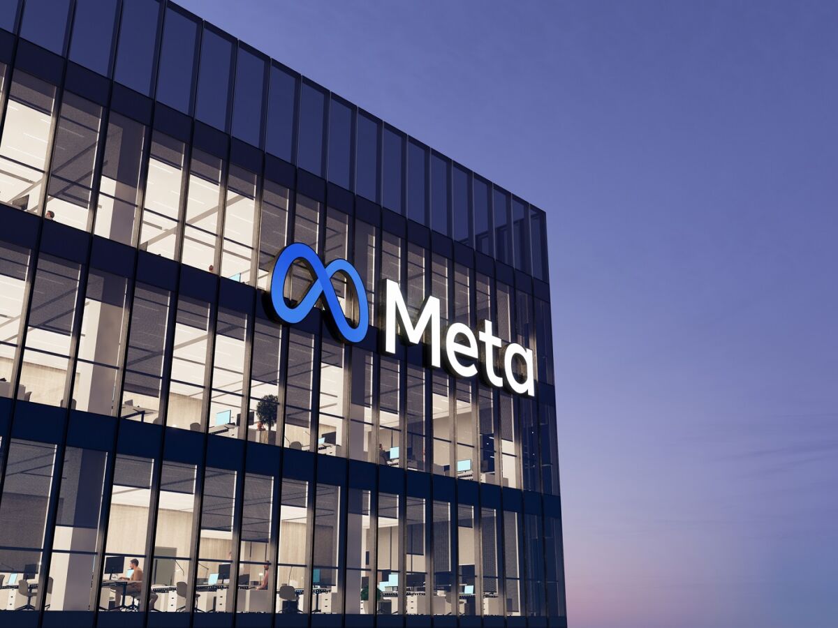 Meta AI generativa Menlo Park, California, USA. January 9, 2022. Editorial Use Only, 3D CGI. Meta Signage Logo on Top of Glass Building. Metaverse Workplace Technology Service Company High-rise Office Headquarters.