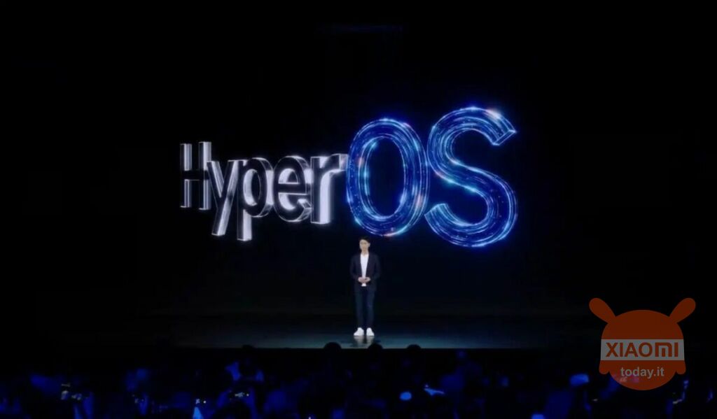 hyperos logo durante la presentazione ufficiale