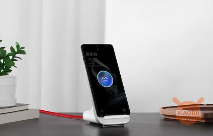 Realme OnePlus AIRVOOC 50W Wireless Flash Charger A1