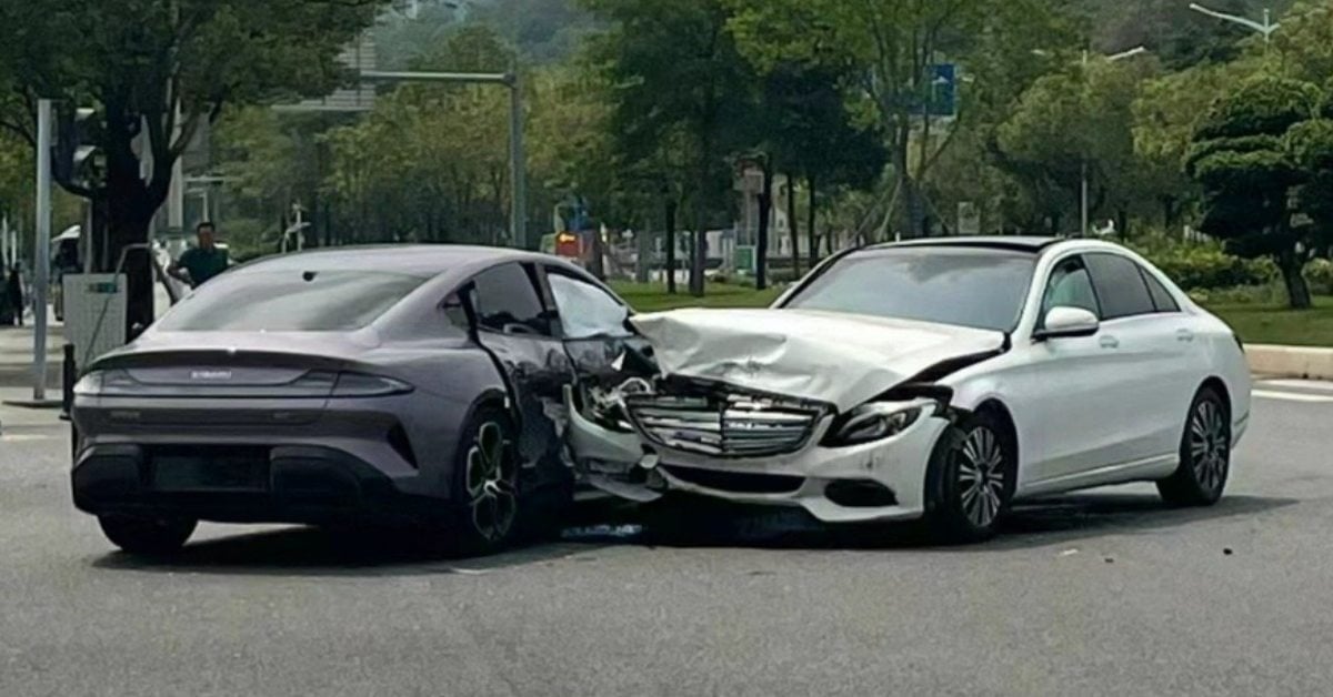 aksidente sa pagitan ng xiaomi su7 at mercedes