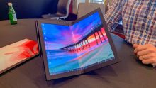Das Lenovo ThinkPad X1 Fold wird im ersten Video gezeigt und zeigt sein Gewicht