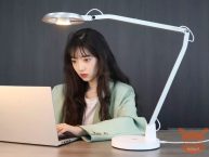 Midian Light-sensing Eye Protection Reading & Writing Lamp è la nuova lampada da scrivania che ci protegge gli occhi