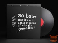 MORROR ART Desktop Bluetooth Lyrics Speaker M1: in crowdfunding lo speaker con l’aspetto di un disco in vinile