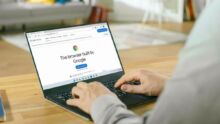 Google의 AI는 웹 검색에서 우리를 안내합니다
