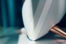 Oppo pensa en un altaveu / llum de taula en forma de bolet